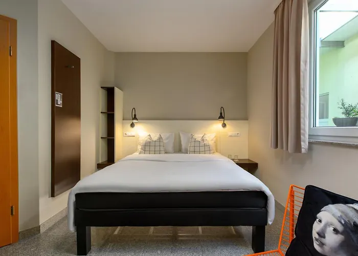 Sleepinroomz Boutique Hotel